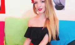 Sweet Petite Chick Loves to do Masturbation Show