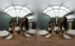 VirtualPornDesire A Shower Duet 180 VR 60 FPS