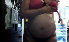 Fat Girl Shows Off The Cam