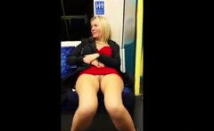 Hot Metro Milf