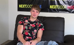 Twink Muscle Gay Solo Masturbating