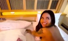 Jade Adalie Ninfeta Sentou Na Rola E Deu De Quatro