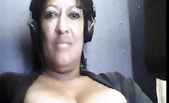 Mature Mom Show tits and lick her nip slip