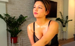 Amateur Webcam Teen Flashes Masturbates