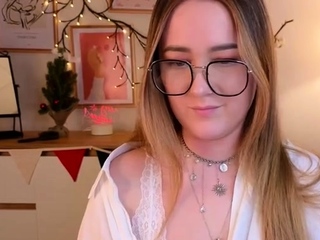Amateur blond girl with big boobs getting fucked