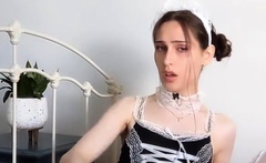 Brunette Tranny Jerking In Hard Dick In Solo Webcam