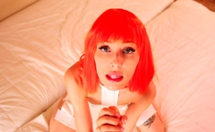 Masturbating loving babe solo toy plays with enthusiasm