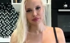 Big boob brunette masturbates on webcam