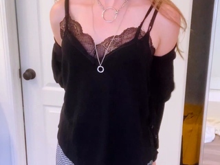 Petite amateur redheaded teen pisses and sucks cock