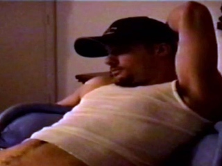 Handsome stud gave blowjob to gay