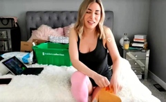 Lovely Blonde With Tight Pussy Masturbate Solo