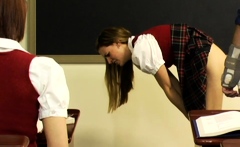 Slit rubbing brunette amateur teen